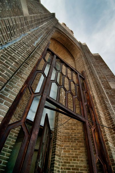 Gate