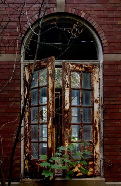 Rusted Open