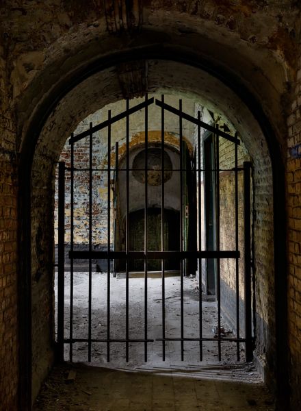Gate