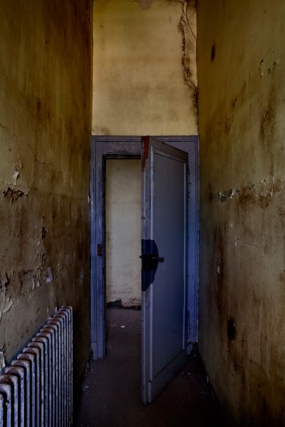 Narrow
