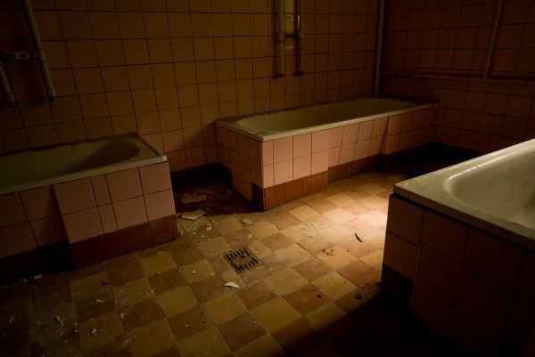 Tub Room