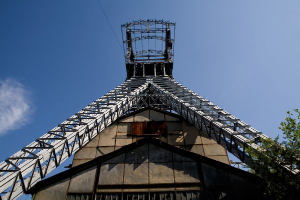Headframe