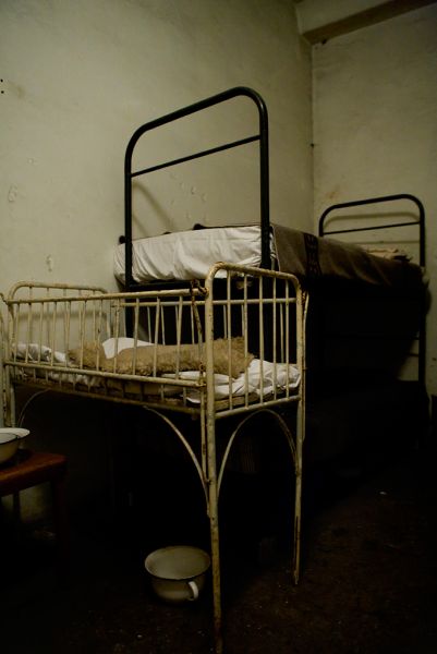 Crib