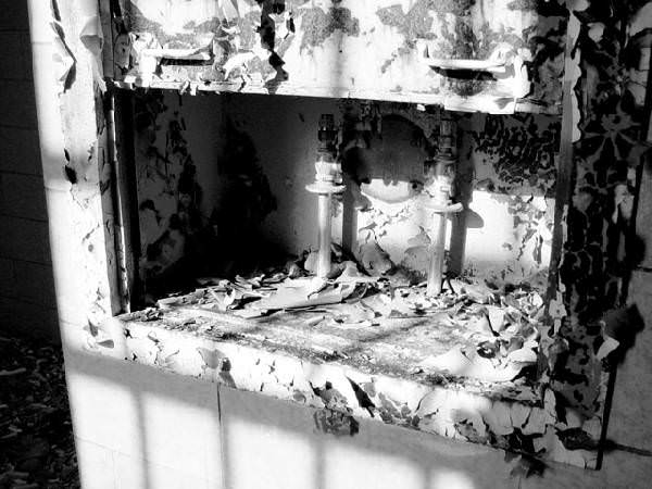 Dumbwaiter