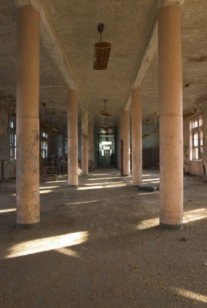 Pillar Room