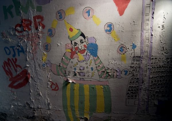 Tunnel Clown