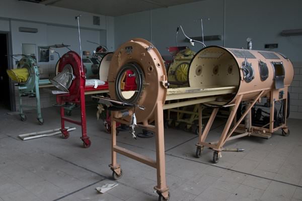 Iron Lungs