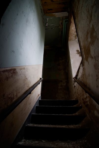 Narrow