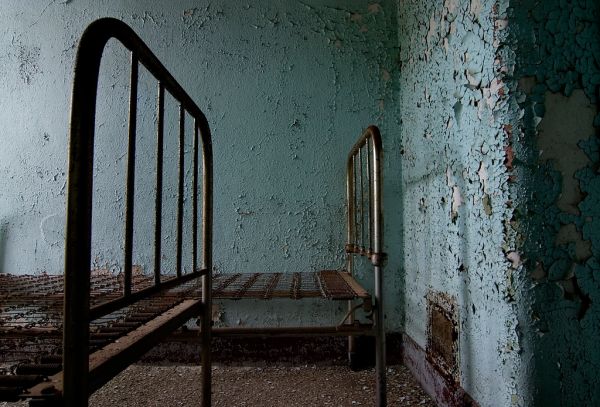Bedposts