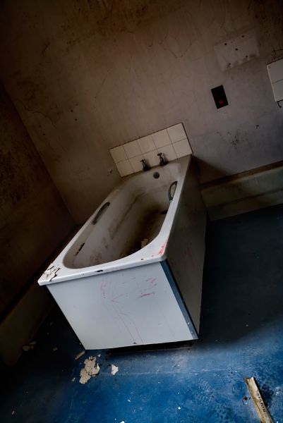 Tub
